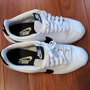 Nike Cortez
